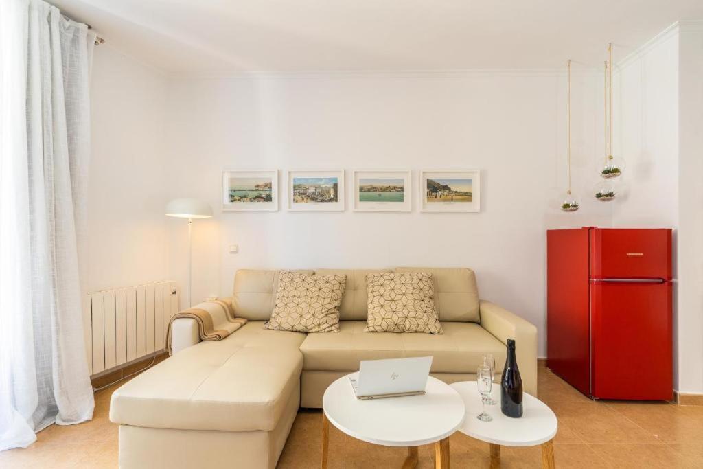 Trendy Homes アルメリア エクステリア 写真